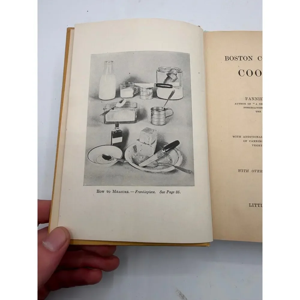 The Boston Cooking-School Cook Book-Fannie Merritt Farmer (1921 Revised Edition)
